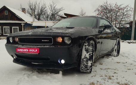 Dodge Challenger III рестайлинг 2, 2009 год, 2 000 000 рублей, 3 фотография