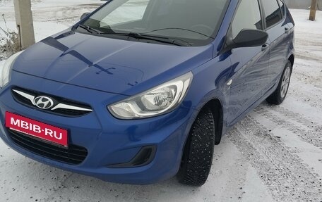 Hyundai Solaris II рестайлинг, 2011 год, 780 000 рублей, 7 фотография