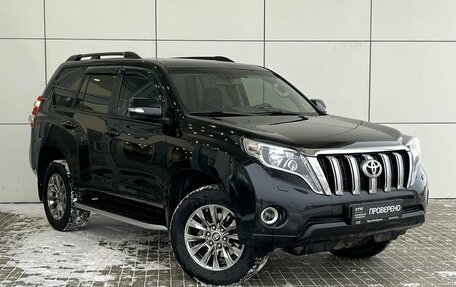 Toyota Land Cruiser Prado 150 рестайлинг 2, 2015 год, 3 399 000 рублей, 3 фотография