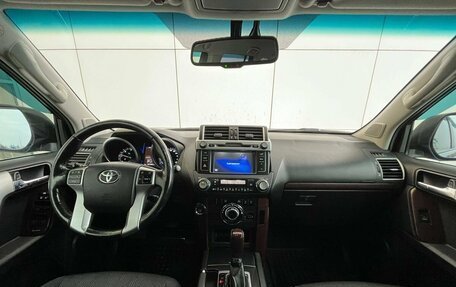 Toyota Land Cruiser Prado 150 рестайлинг 2, 2015 год, 3 399 000 рублей, 17 фотография