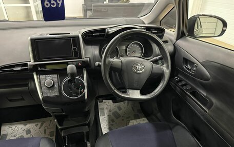 Toyota Wish II, 2013 год, 1 799 999 рублей, 15 фотография