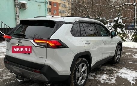 Toyota RAV4, 2021 год, 3 380 000 рублей, 4 фотография