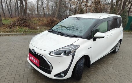 Toyota Sienta II, 2020 год, 2 200 000 рублей, 10 фотография