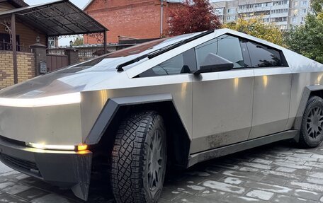 Tesla Cybertruck, 2024 год, 38 500 000 рублей, 2 фотография