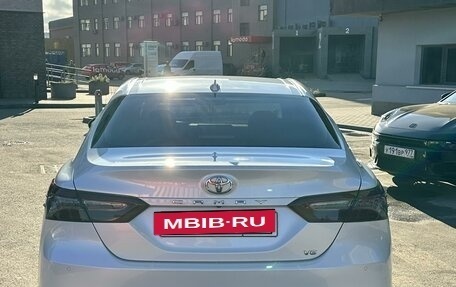 Toyota Camry, 2018 год, 3 645 000 рублей, 3 фотография