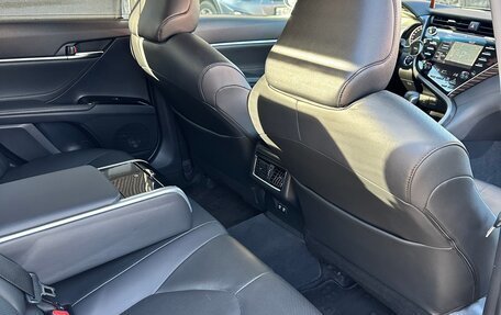 Toyota Camry, 2018 год, 3 645 000 рублей, 19 фотография