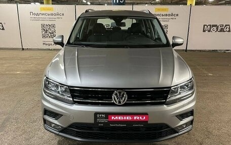 Volkswagen Tiguan II, 2020 год, 3 095 000 рублей, 2 фотография