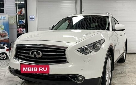 Infiniti QX70, 2014 год, 2 399 000 рублей, 2 фотография