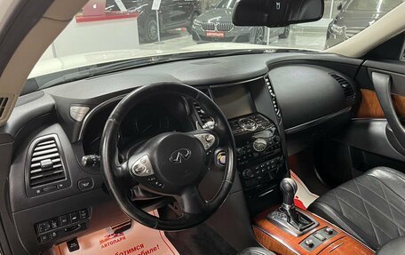 Infiniti QX70, 2014 год, 2 399 000 рублей, 7 фотография