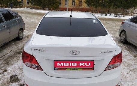 Hyundai Solaris II рестайлинг, 2014 год, 1 000 000 рублей, 5 фотография