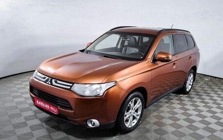 Mitsubishi Outlander III рестайлинг 3, 2012 год, 1 394 000 рублей, 1 фотография