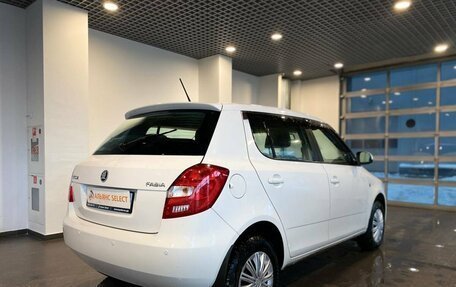 Skoda Fabia II, 2013 год, 900 000 рублей, 3 фотография