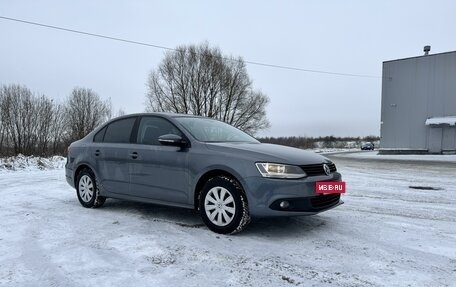 Volkswagen Jetta VI, 2014 год, 1 395 000 рублей, 2 фотография