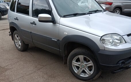 Chevrolet Niva I рестайлинг, 2011 год, 510 000 рублей, 2 фотография