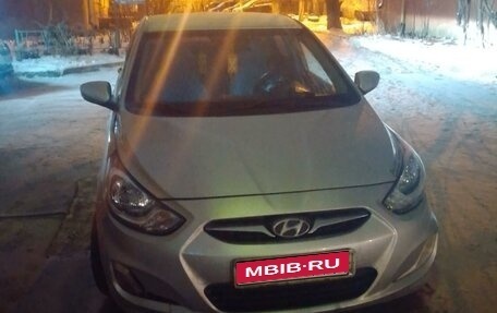 Hyundai Solaris II рестайлинг, 2011 год, 710 000 рублей, 1 фотография