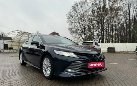 Toyota Camry, 2018 год, 2 770 000 рублей, 4 фотография