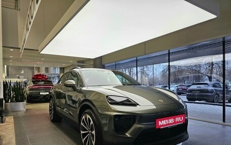 Porsche Macan, 2024 год, 17 950 000 рублей, 2 фотография