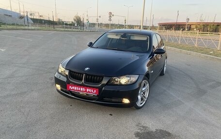 BMW 3 серия, 2005 год, 1 250 000 рублей, 14 фотография