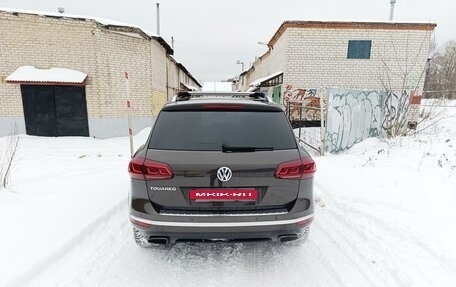 Volkswagen Touareg III, 2015 год, 2 999 999 рублей, 6 фотография