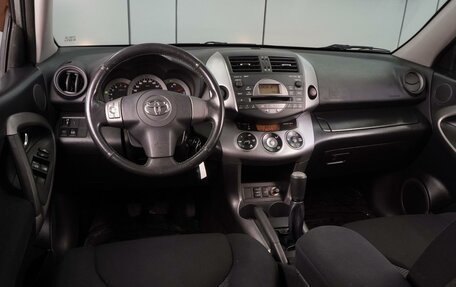 Toyota RAV4, 2006 год, 1 099 000 рублей, 6 фотография