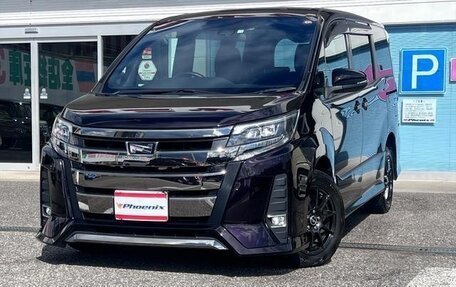 Toyota Noah III, 2021 год, 2 631 000 рублей, 3 фотография