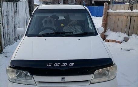 Nissan Cube II, 2001 год, 290 000 рублей, 1 фотография