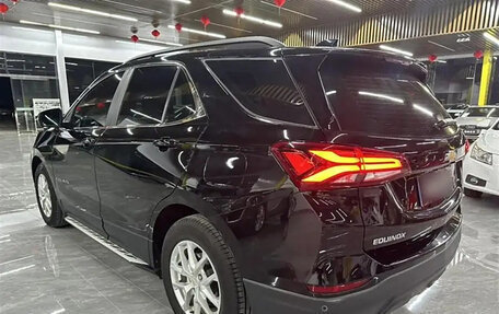 Chevrolet Equinox III, 2022 год, 1 830 000 рублей, 4 фотография