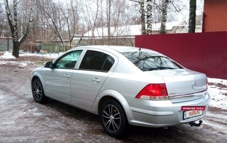 Opel Astra H, 2011 год, 699 000 рублей, 2 фотография