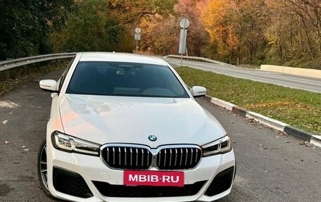 BMW 5 серия, 2021 год, 6 590 000 рублей, 13 фотография