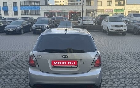 KIA Rio II, 2011 год, 815 000 рублей, 3 фотография