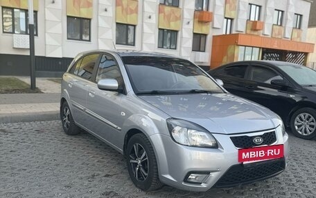 KIA Rio II, 2011 год, 815 000 рублей, 2 фотография