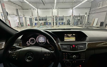 Mercedes-Benz E-Класс, 2010 год, 1 590 000 рублей, 8 фотография