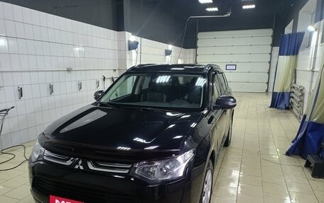 Mitsubishi Outlander III рестайлинг 3, 2012 год, 1 970 000 рублей, 9 фотография