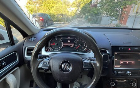 Volkswagen Touareg III, 2012 год, 2 400 000 рублей, 4 фотография