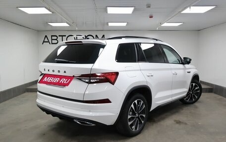 Skoda Kodiaq I, 2023 год, 4 749 000 рублей, 2 фотография