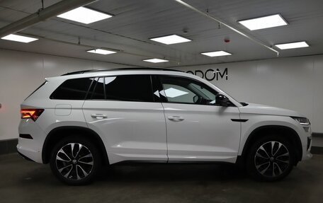 Skoda Kodiaq I, 2023 год, 4 749 000 рублей, 6 фотография