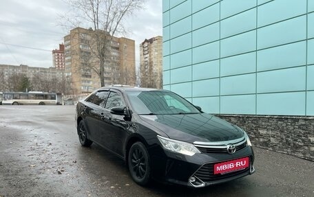 Toyota Camry, 2017 год, 2 150 000 рублей, 2 фотография