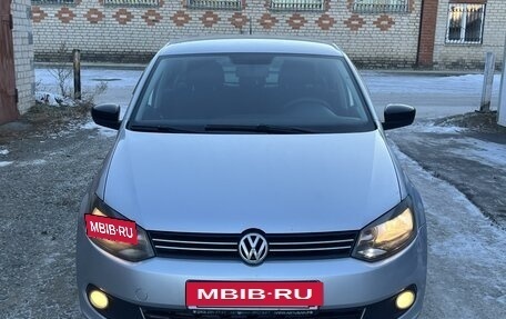 Volkswagen Polo VI (EU Market), 2014 год, 640 000 рублей, 2 фотография