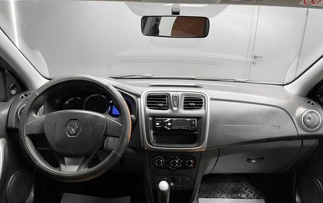 Renault Logan II, 2018 год, 939 000 рублей, 12 фотография