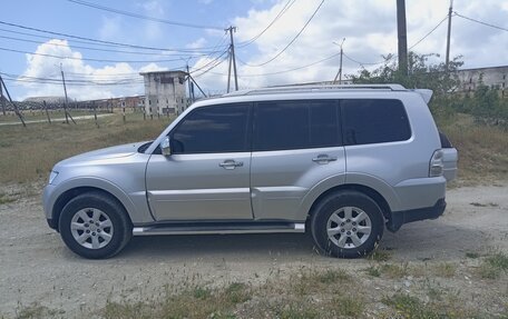 Mitsubishi Pajero IV, 2008 год, 2 фотография