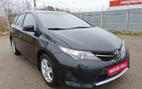 Toyota Auris II, 2013 год, 1 249 000 рублей, 3 фотография