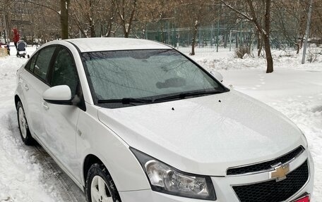 Chevrolet Cruze II, 2011 год, 950 000 рублей, 13 фотография