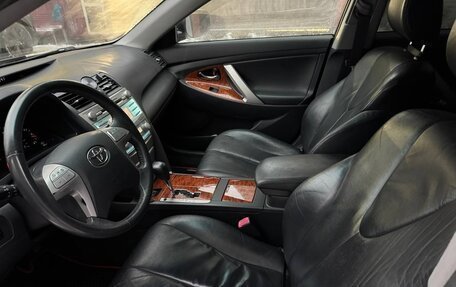 Toyota Camry, 2008 год, 1 300 000 рублей, 9 фотография