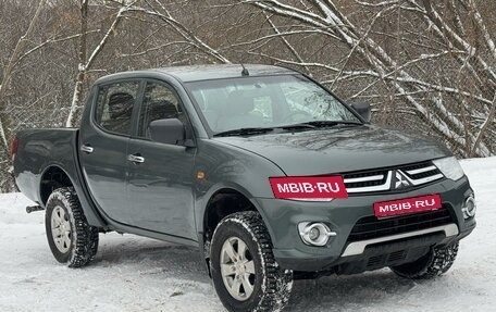 Mitsubishi L200 IV рестайлинг, 2014 год, 2 024 000 рублей, 1 фотография