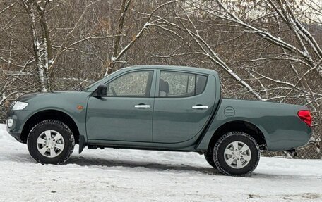 Mitsubishi L200 IV рестайлинг, 2014 год, 2 024 000 рублей, 5 фотография