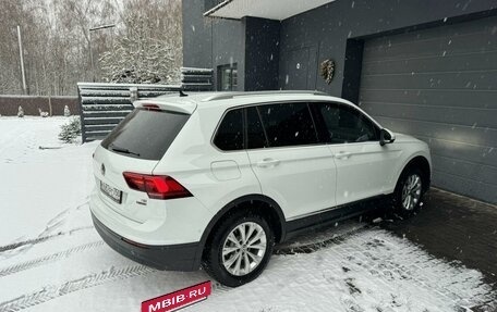 Volkswagen Tiguan II, 2017 год, 2 690 000 рублей, 4 фотография