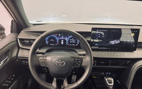 Toyota Camry, 2024 год, 5 300 000 рублей, 7 фотография