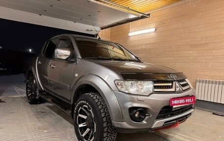 Mitsubishi L200 IV рестайлинг, 2014 год, 1 900 000 рублей, 2 фотография