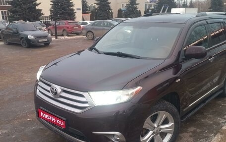 Toyota Highlander III, 2011 год, 1 950 000 рублей, 1 фотография