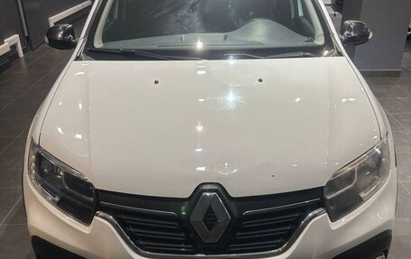 Renault Sandero II рестайлинг, 2019 год, 930 000 рублей, 2 фотография